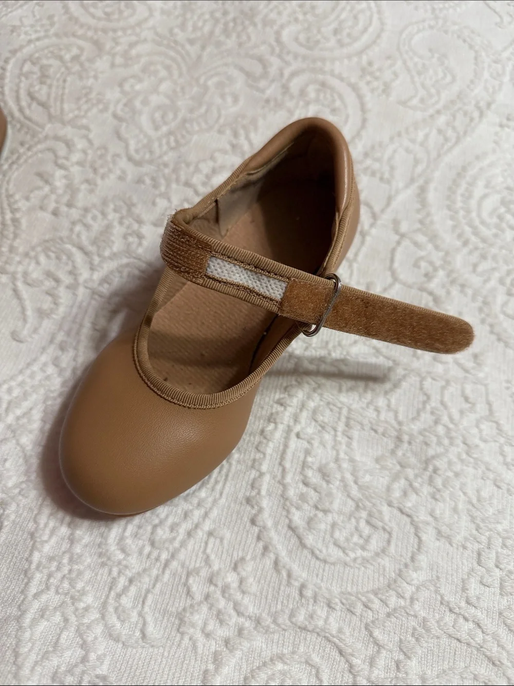 Girls Size 9.5C Tan Mary Jane Tap Shoes
